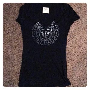 Abercrombie & Fitch short sleeve size S